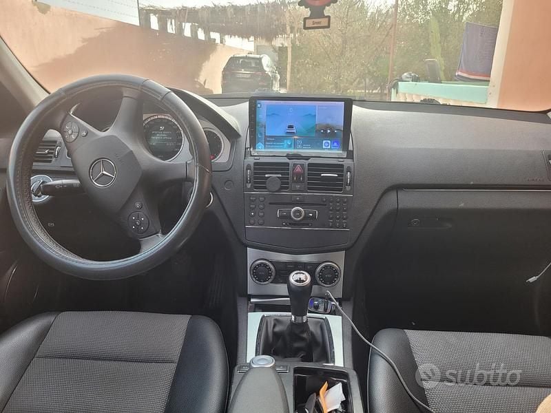 Grigio Usata 2008 Mercedes C220 Berlina | 5000 € (Buon prezzo) - Immagine 1/4