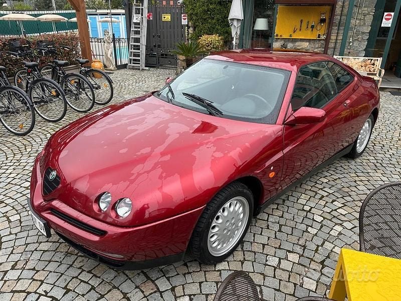 Rosso Usata 1996 Alfa Romeo GTV Coupé | 16.000 € - Immagine 1/4
