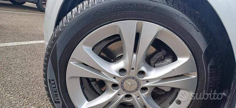 Usata Mercedes C200 136 CV (100 kW) 2015 Grigio Station wagon