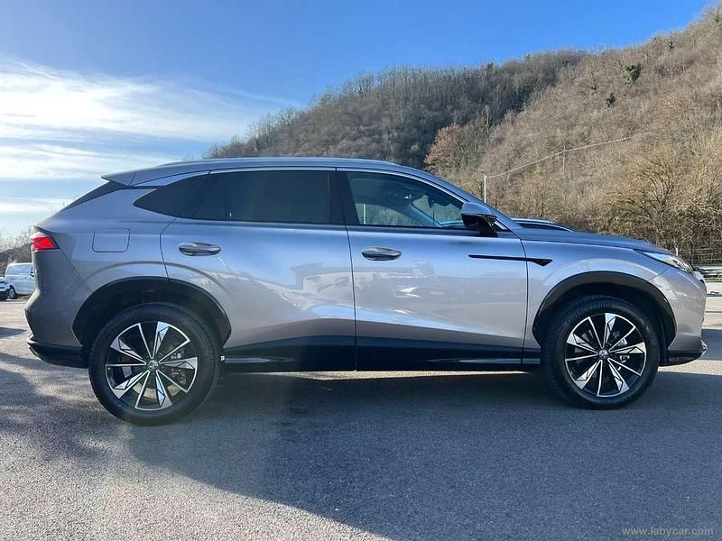 Usata MG HS Comfort 162 CV (119 kW) 2025 Argento SUV