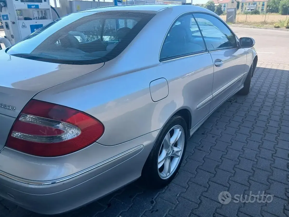 Usata Mercedes CLK200 Elegance 163 CV (119 kW) 2004 Grigio Coupé