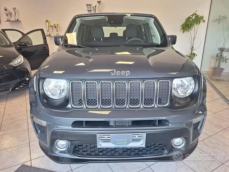 Usata Jeep Renegade Limited 131 CV (96 kW) 2021 Grigio SUV