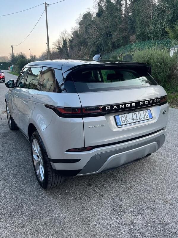 Usata Land Rover Range Rover evoque 165 CV (121 kW) 2022 Grigio SUV