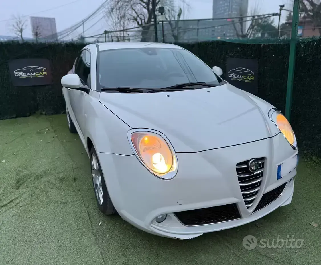 Begagnad Alfa Romeo MiTo 120 HK (88 kW) 2011 Vit Halvkombi