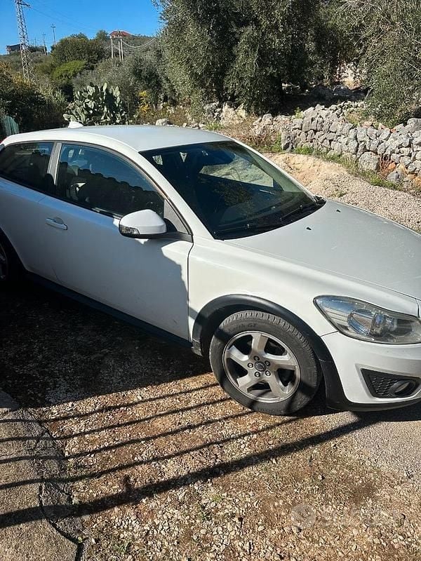 Usata 2011 Volvo C30 Due volumi | 5200 € (Buon prezzo) - Immagine 1/4