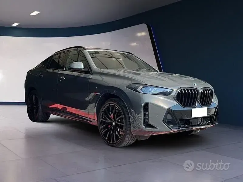 Usata BMW X6 M Sport 340 CV (250 kW) 2024 Grigio SUV