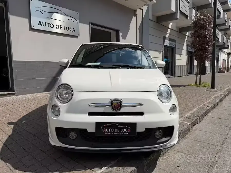 Usata Abarth 500 135 CV (99 kW) 2015 Nero Utilitaria