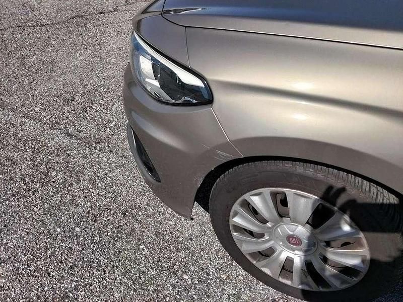 Usata Fiat Tipo Easy 95 CV (69 kW) 2018 Berlina