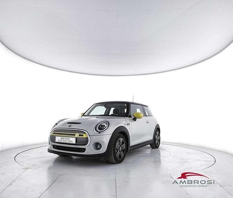 Usata Mini Cooper SE 75 kW (102 CV) 2021 Argento Utilitaria