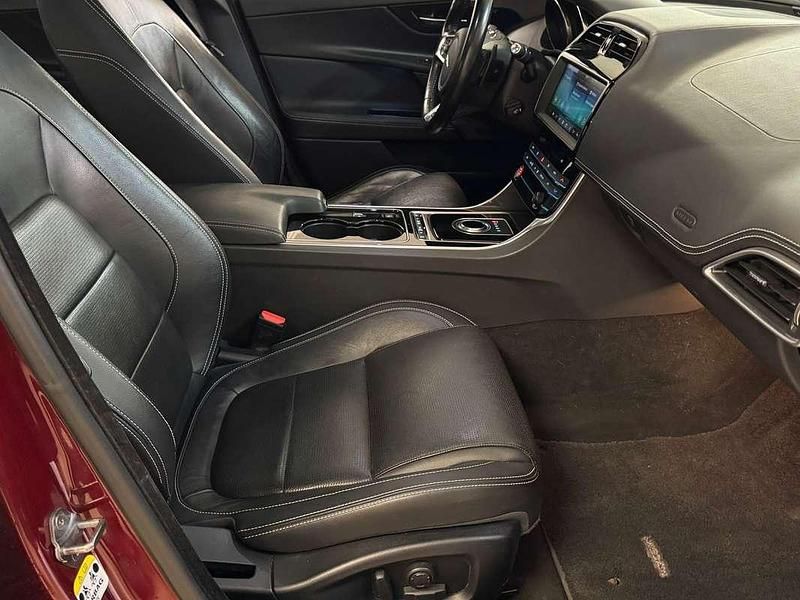 Usata Jaguar XE R-Sport 179 CV (131 kW) 2016 Berlina