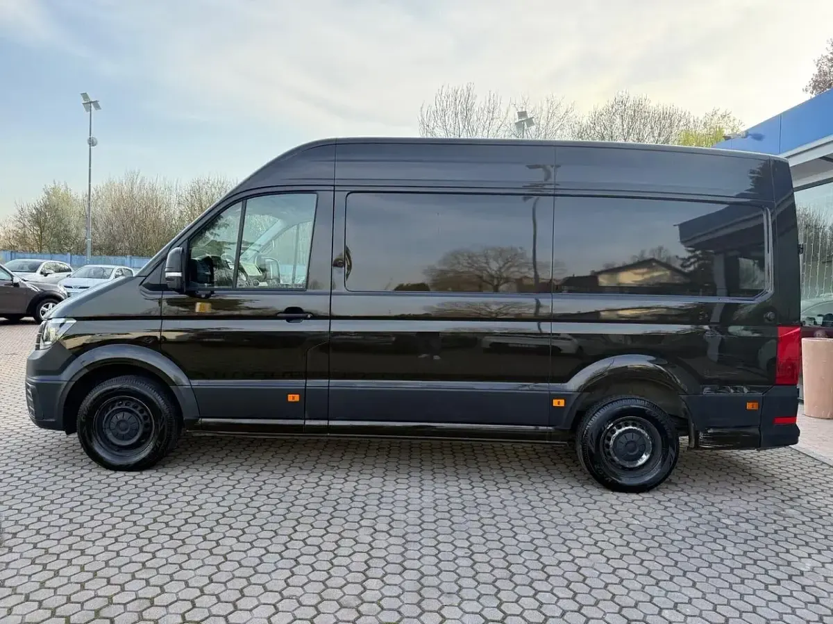 Käytetty VW Crafter 140 HP (102 kW) 2021 Ruskea Van
