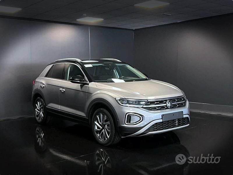 Usata VW T-Roc Style 150 CV (110 kW) 2023 Grigio SUV