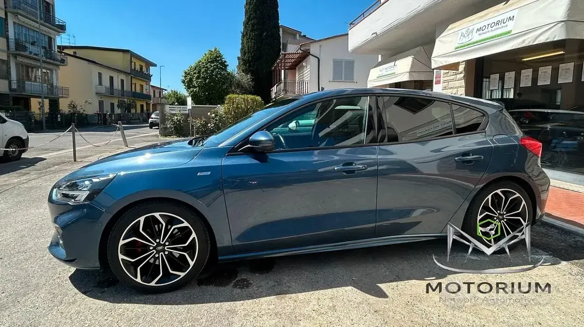 Usata Ford Focus ST-Line 151 CV (111 kW) 2019 Blu Berlina