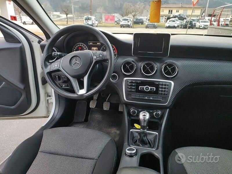 Usata Mercedes GLA180 Executive 109 CV (80 kW) 2015 Bianco SUV