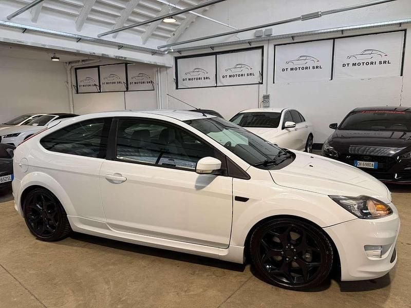 Usata Ford Focus ST 226 CV (166 kW) 2008 Bianco Berlina
