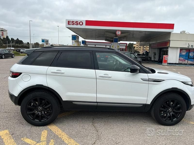 Usata Land Rover Range Rover evoque SE Dynamic 150 CV (110 kW) 2016 Bianco Station wagon