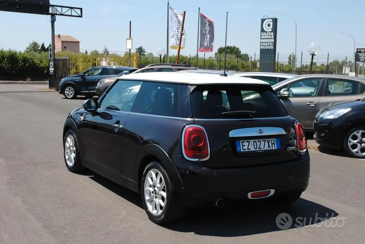 Usata Mini Cooper D 116 CV (85 kW) 2015 Nero Utilitaria