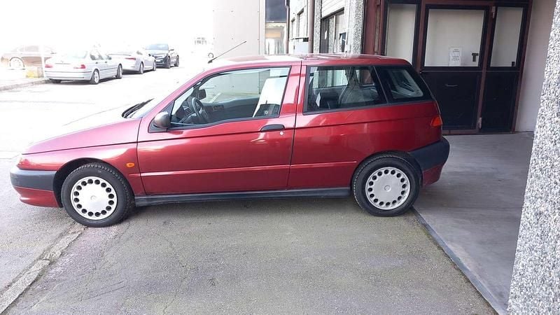Occasion Alfa Romeo 145 103 PK (75 kW) 1995 Rood Hatchback