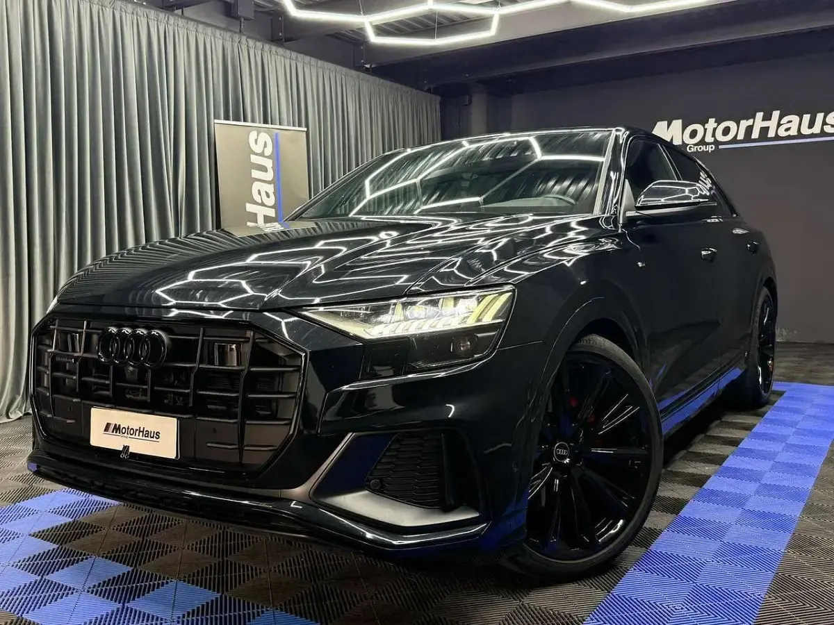 Usata Audi Q8 Sport 286 CV (210 kW) 2022 Nero SUV
