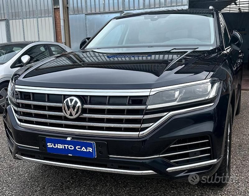 Usata VW Touareg Atmosphere 231 CV (169 kW) 2020 Blu SUV