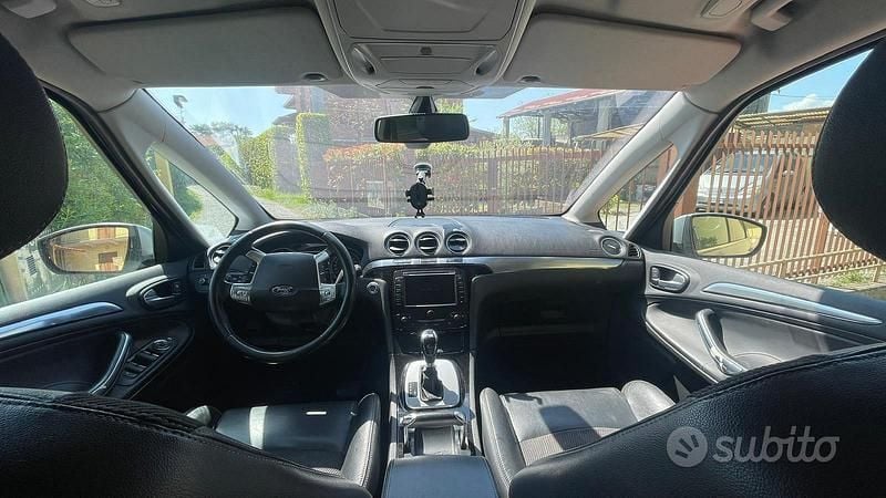 Usata Ford S-MAX Individual 163 CV (119 kW) 2011 Grigio Monovolume