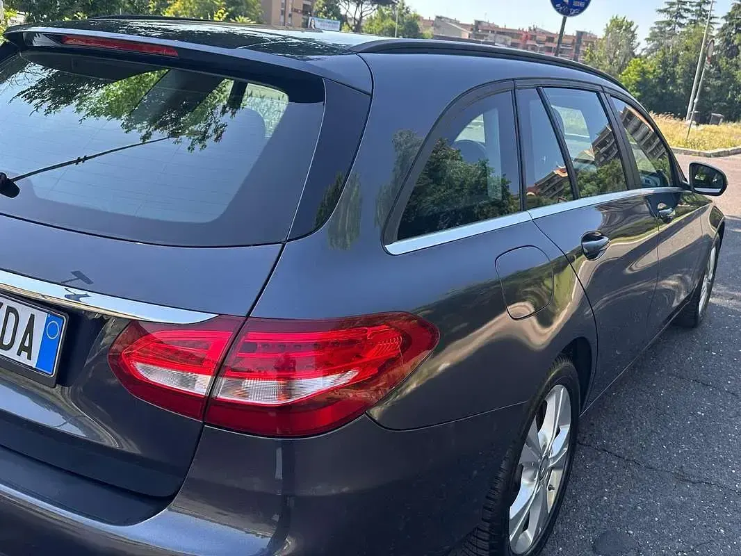 Usata Mercedes C200 Premium 136 CV (100 kW) 2016 Grigio Station wagon