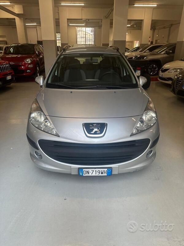 Usata Peugeot 207 95 CV (69 kW) 2008 Argento Station wagon