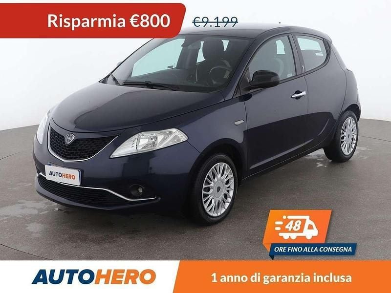 Blu Usata 2017 Lancia Ypsilon Gold Due volumi | 8399 € (Buon prezzo) - Immagine 1/3