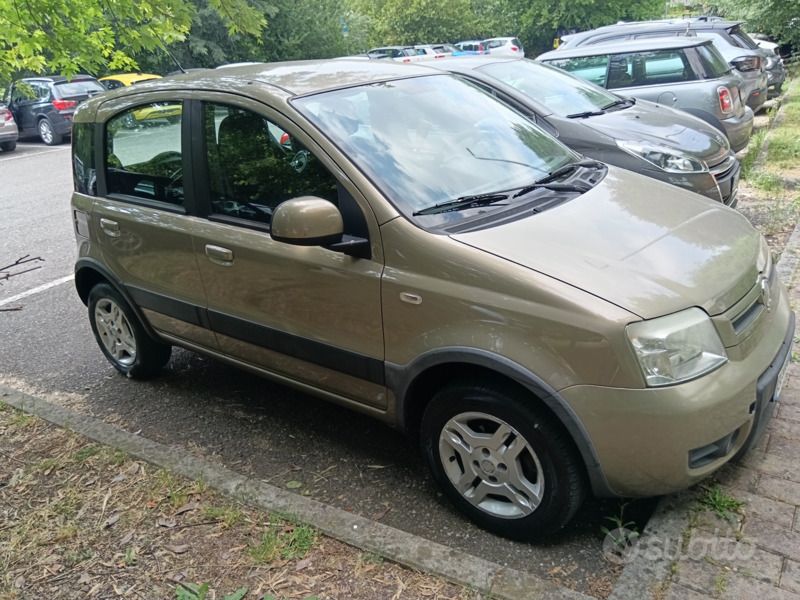 Usata Fiat Panda 77 CV (56 kW) 2010 Marrone Utilitaria