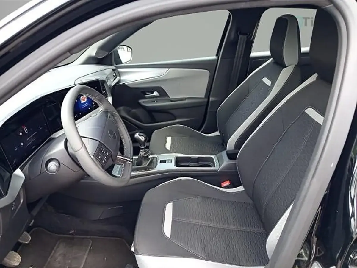 Usata Opel Mokka Edition 136 CV (100 kW) 2025 Nero SUV