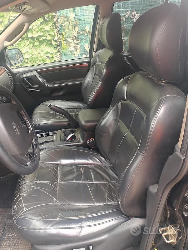 Usata Jeep Grand Cherokee 163 CV (119 kW) 2004 Nero SUV