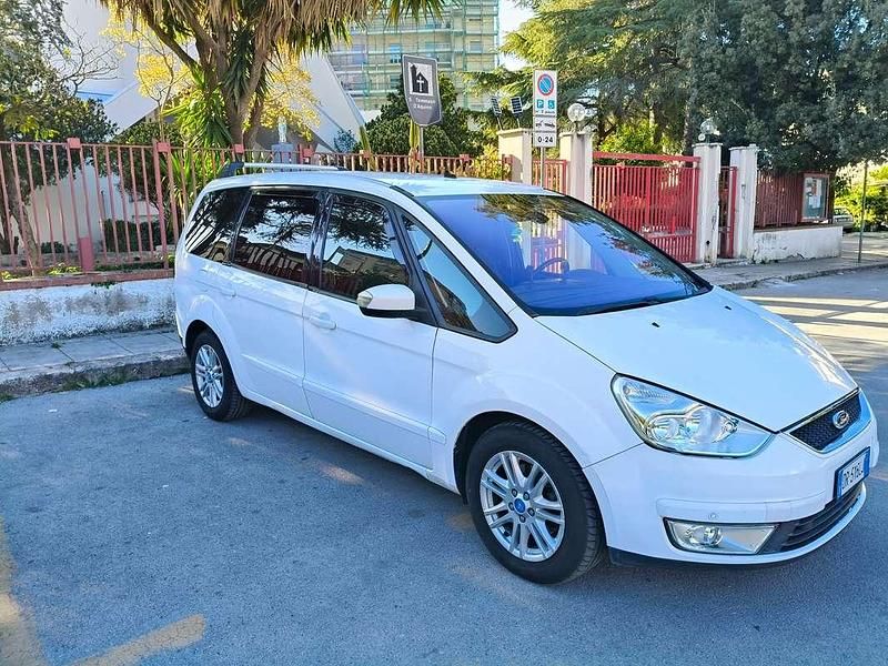 Usata Ford Galaxy 140 CV (102 kW) 2008 Bianco Monovolume