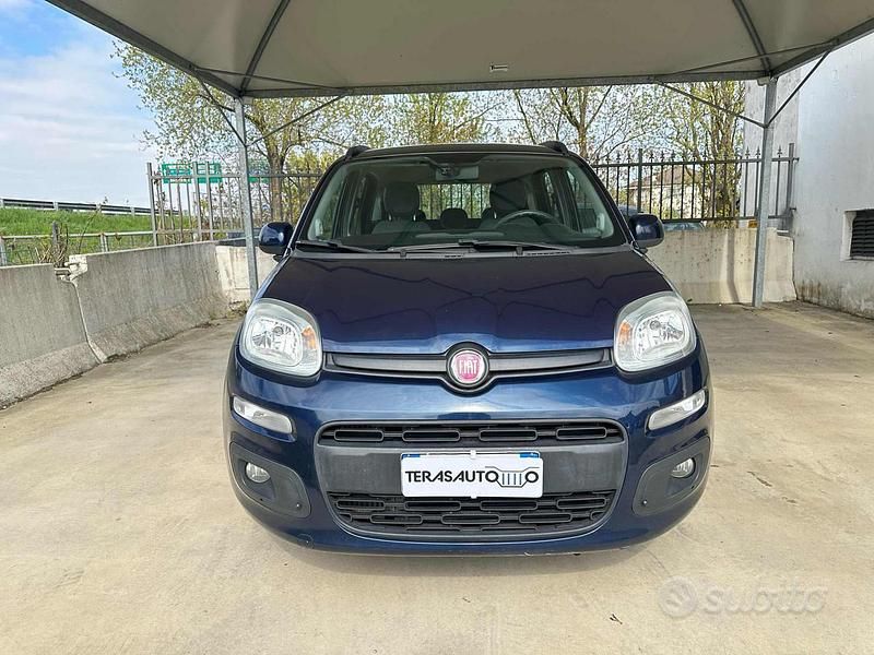 Usata Fiat Panda Lounge 75 CV (55 kW) 2014 Blu Berlina
