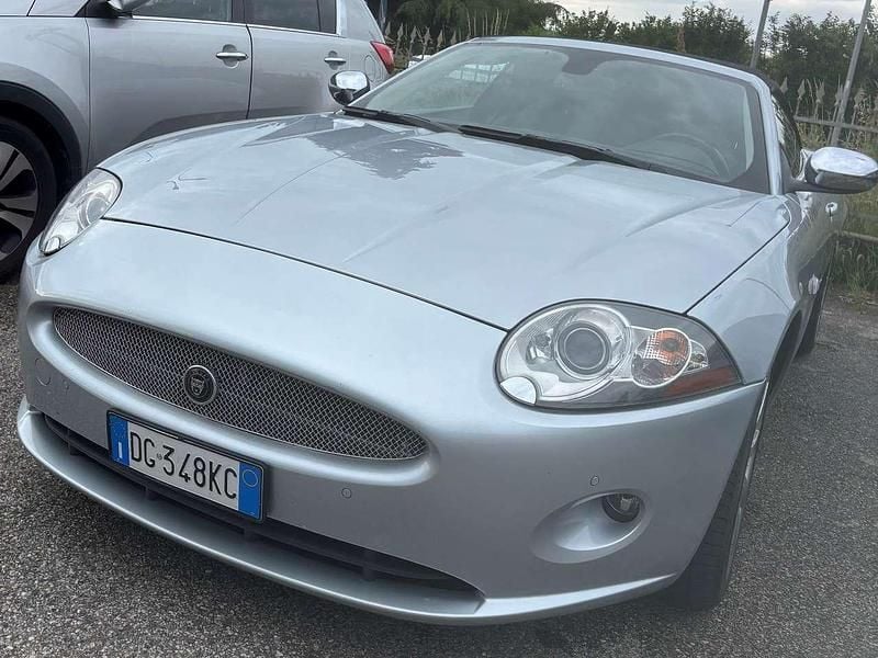 Usata Jaguar XK 298 CV (219 kW) 2007 Argento Cabrio