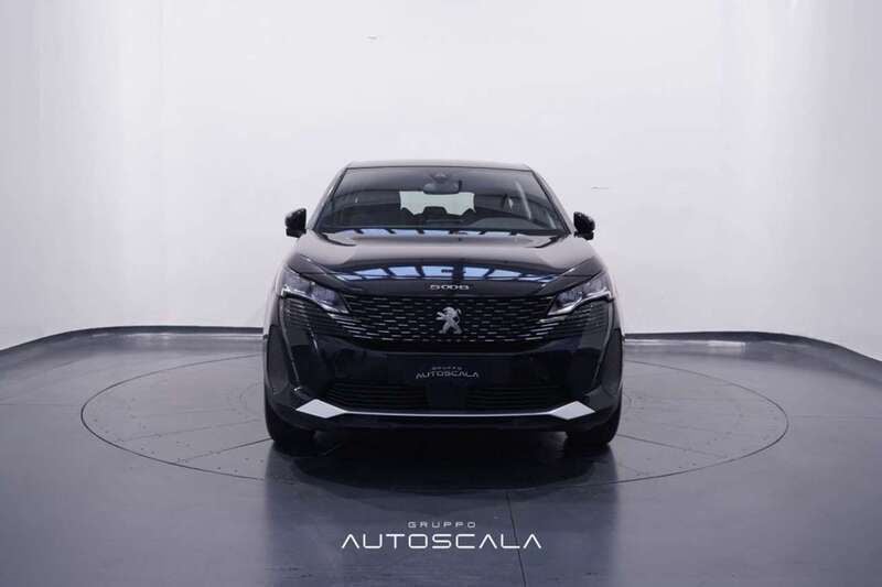 Usata Peugeot 5008 Active 131 CV (96 kW) 2023 Nero metallizzato Monovolume