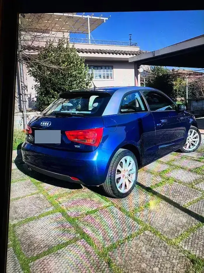 Usata Audi A1 Ambition 105 CV (77 kW) 2011 Bluazzurro Utilitaria