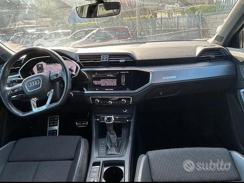 Usata Audi Q3 Black Edition 150 CV (110 kW) 2021 Bianco SUV
