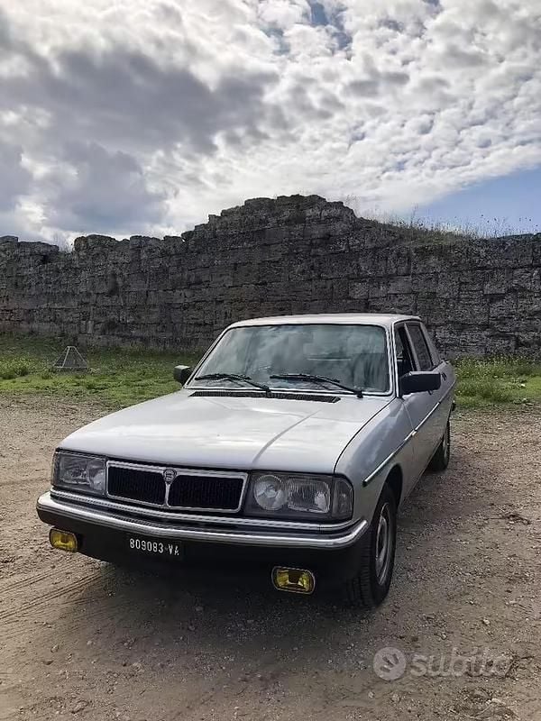 Usata Lancia Beta 1984 Grigio Berlina