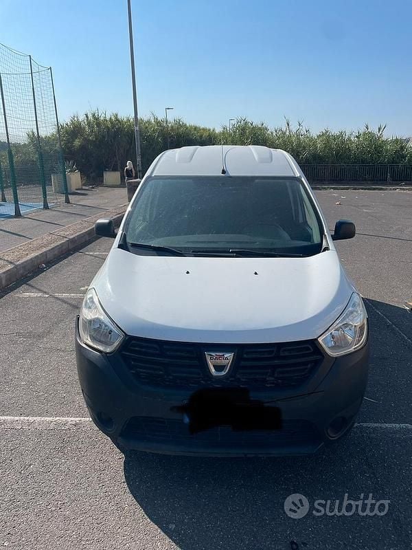 Usata Dacia Dokker 102 CV (75 kW) 2018 Monovolume