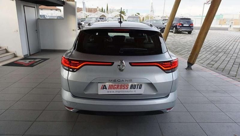 Usata Renault Mégane GrandTour Equilibre 116 CV (85 kW) 2022 Argento Station wagon