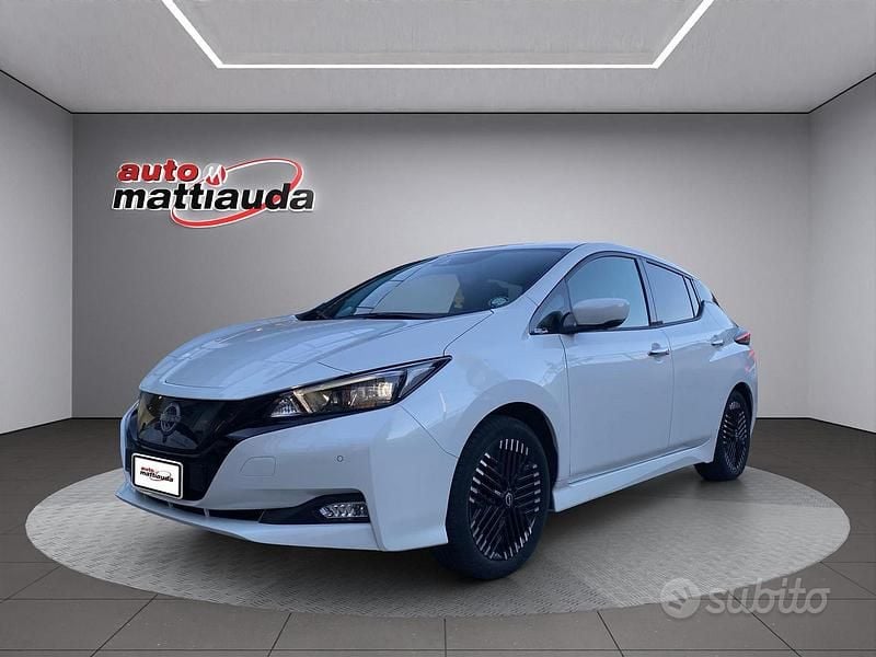 Bianco Usata 2025 Nissan Leaf N-Connecta Due volumi | 21.000 € (Buon prezzo) - Immagine 1/4