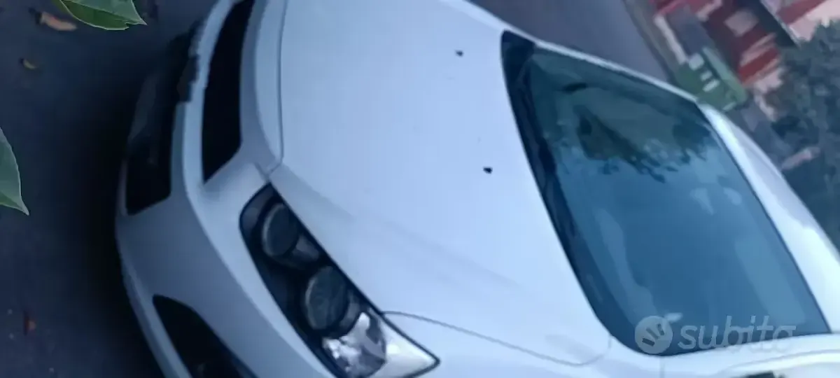 Usata Chevrolet Aveo 69 CV (50 kW) 2012 Bianco Berlina