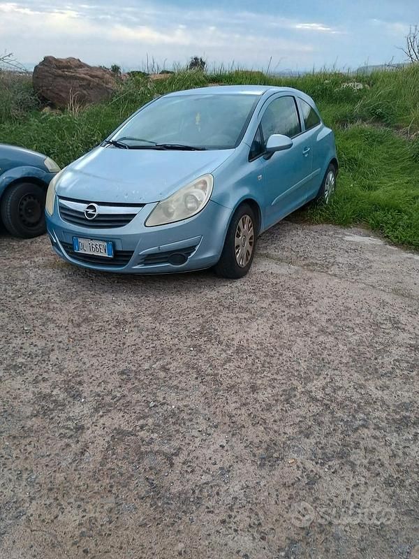 Usata Opel Corsa Enjoy 80 CV (58 kW) 2008 Utilitaria