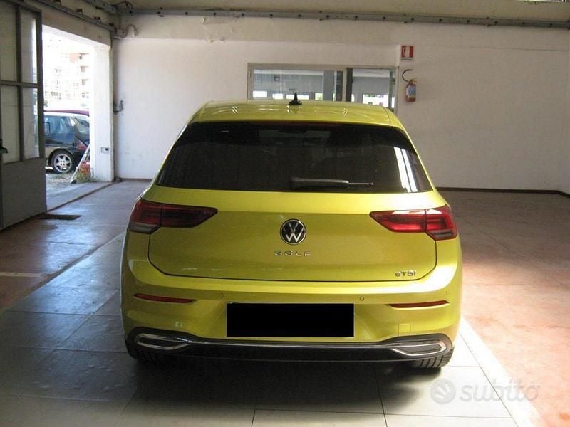 Usata VW Golf VIII Style 150 CV (110 kW) 2020 Giallo Berlina