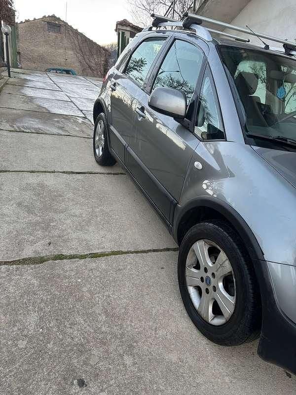 Usata Fiat Sedici Dynamic 120 CV (88 kW) 2007 SUV