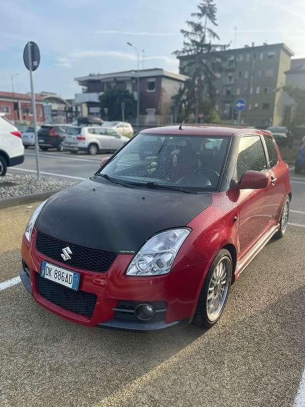 Usata 2007 Suzuki Swift GL Tre volumi | 1800 € (Buon prezzo) - Immagine 1/4