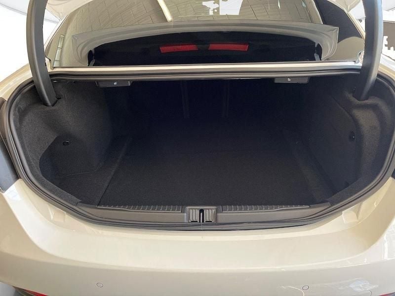 Nuova Alfa Romeo Giulia Veloce 160 CV (117 kW) 2025 Bianco alfa Berlina