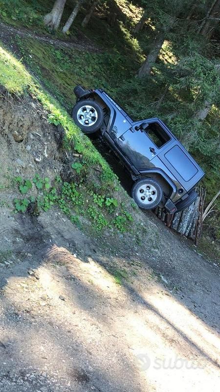 Usata Jeep Wrangler Sahara 177 CV (130 kW) 2008 Nero SUV