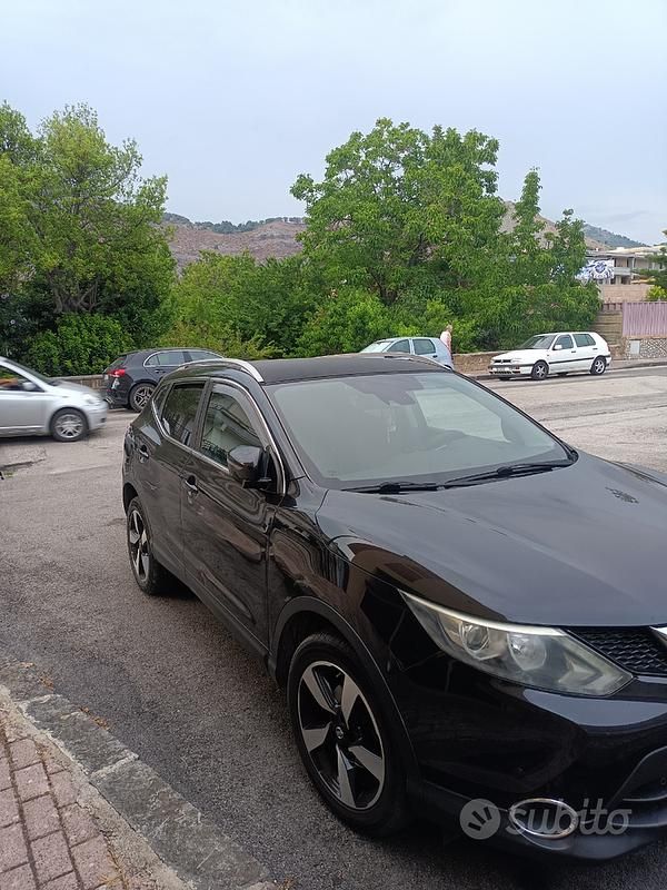 Usata Nissan Qashqai 115 CV (84 kW) 2015 Nero SUV