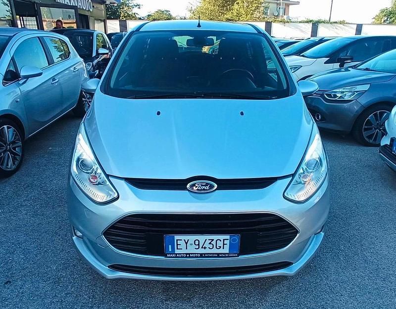 Usata Ford B-MAX Titanium 95 CV (69 kW) 2015 Argento Monovolume